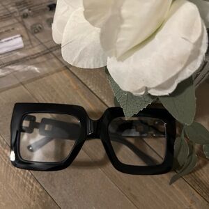 Black Square Oversized Glasses
